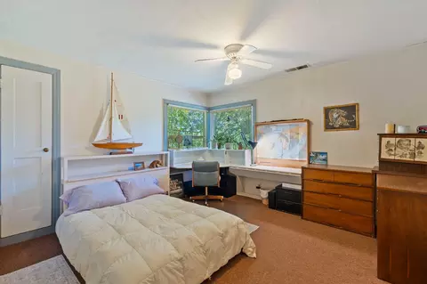 Bedroom - 541 Hartnell Ave, Redding, CA 96002 photo 3 of 4