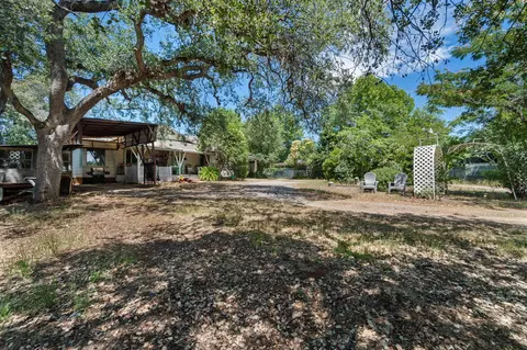 Exterior - 541 Hartnell Ave, Redding, CA 96002 photo 8 of 15