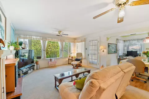 Living - 541 Hartnell Ave, Redding, CA 96002 photo 1 of 4