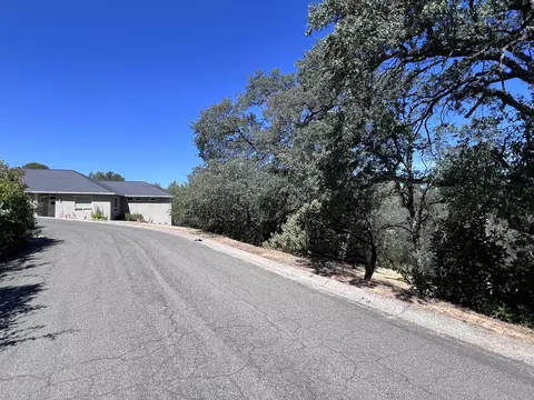 866 Pioneer Dr, Redding, CA 96001 photo 6