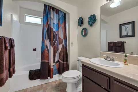 Bath - 3355 Landmark Ct, Redding, CA 96003 photo 3 of 3