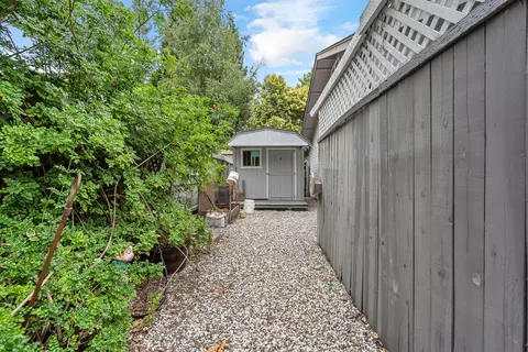 Exterior - 3355 Landmark Ct, Redding, CA 96003 photo 7 of 13