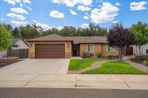 20189 Ballentine Dr, Anderson, CA 96007