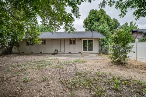 Exterior - 2575 Lupine St, Anderson, CA 96007 photo 3 of 6
