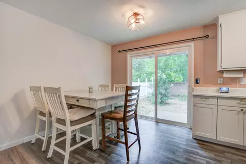 Dining - 2575 Lupine St, Anderson, CA 96007 photo 1 of 1