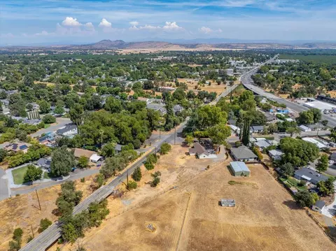 View/Area - 5 Gurnsey Ave, Red Bluff, CA 96080 photo 4 of 6