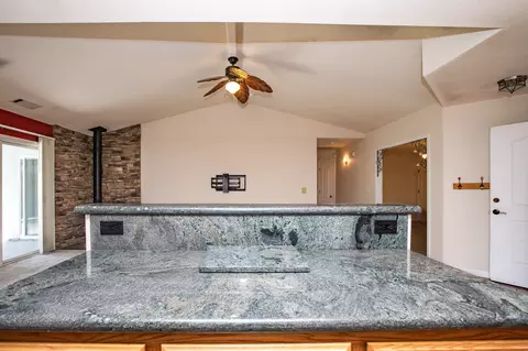 Living - 5512 Mill Pond Ln, Redding, CA 96001 photo 4 of 7