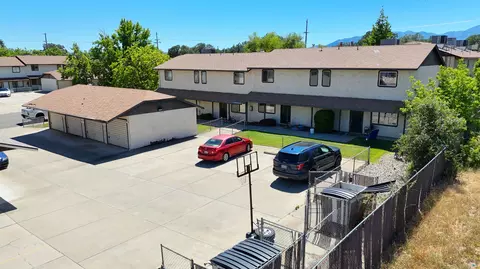 3320 Magnums Way, Redding, CA 96003 photo 2
