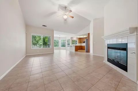 Living - 3953 Eagle Pkwy, Redding, CA 96001 photo 6 of 10