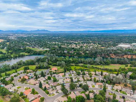 View/Area - 3953 Eagle Pkwy, Redding, CA 96001 photo 10 of 12