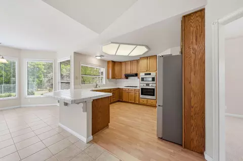 Kitchen - 3953 Eagle Pkwy, Redding, CA 96001 photo 2 of 5