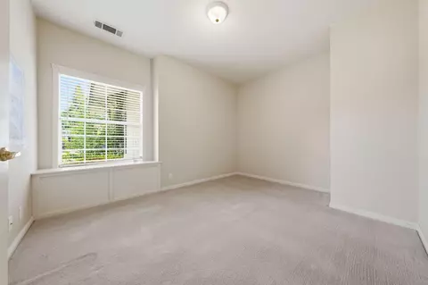 Bedroom - 3953 Eagle Pkwy, Redding, CA 96001 photo 8 of 8