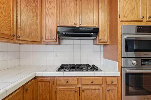 Kitchen - 3953 Eagle Pkwy, Redding, CA 96001 photo 5 of 5