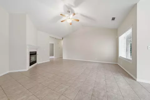 Living - 3953 Eagle Pkwy, Redding, CA 96001 photo 8 of 10