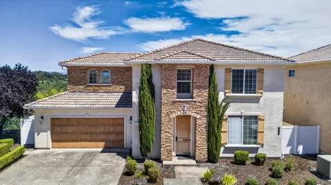 5556 Diamond Ridge Dr, Redding, CA 96003
