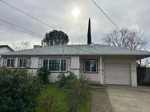 1108 4th St, Redding, CA 96002