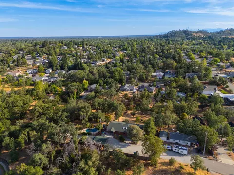 View/Area - 3821 Pebble Dr, Redding, CA 96001 photo 18 of 18