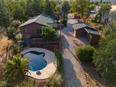 View/Area - 3821 Pebble Dr, Redding, CA 96001 photo 1 of 18