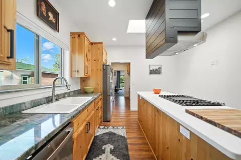 Kitchen - 3821 Pebble Dr, Redding, CA 96001 photo 5 of 6
