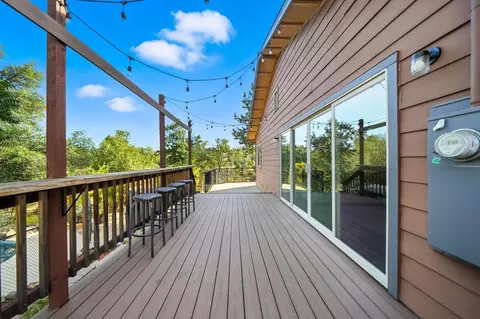 Exterior - 3821 Pebble Dr, Redding, CA 96001 photo 5 of 20