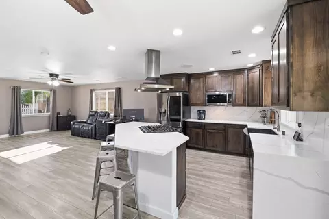 Kitchen - 4143 Saint Patricks Ave, Redding, CA 96003 photo 4 of 6