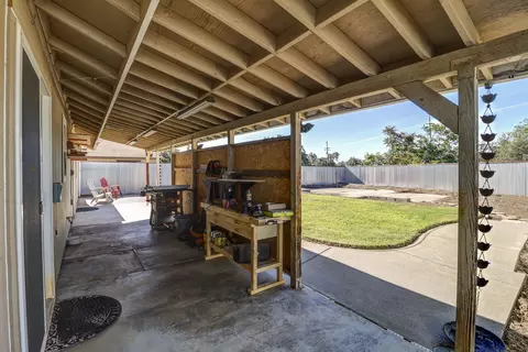 Exterior - 4143 Saint Patricks Ave, Redding, CA 96003 photo 9 of 10