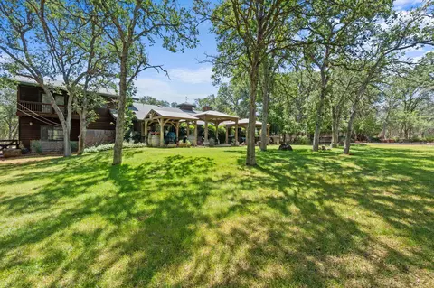 Exterior - 13180 Montecito Rd, Red Bluff, CA 96080 photo 8 of 29