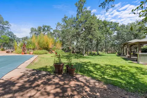 Exterior - 13180 Montecito Rd, Red Bluff, CA 96080 photo 16 of 29