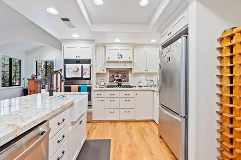 Kitchen - 13180 Montecito Rd, Red Bluff, CA 96080 photo 4 of 6