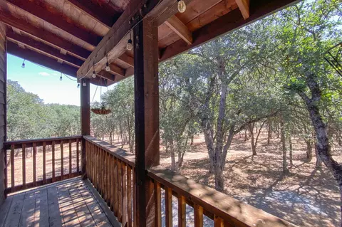 Exterior - 13180 Montecito Rd, Red Bluff, CA 96080 photo 23 of 29