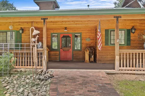 Exterior - 13180 Montecito Rd, Red Bluff, CA 96080 photo 2 of 29
