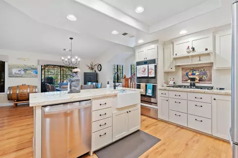 Kitchen - 13180 Montecito Rd, Red Bluff, CA 96080 photo 5 of 6