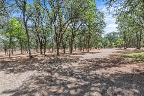 Exterior - 13180 Montecito Rd, Red Bluff, CA 96080 photo 25 of 29