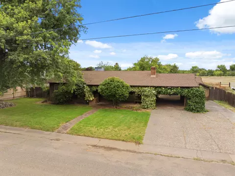 Exterior - 126 Mary Ln, Red Bluff, CA 96080 photo 2 of 7