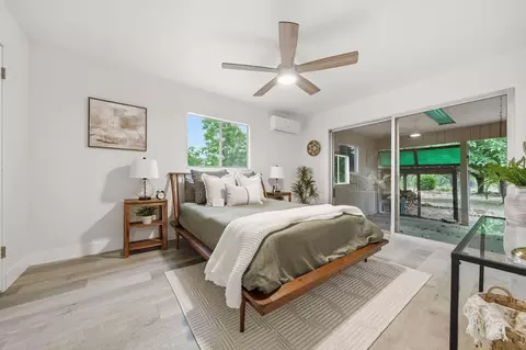 Bedroom - 860 Lake Blvd, Redding, CA 96003 photo 1 of 3