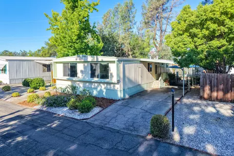 1221 E Cypress Ave, Redding, CA 96002 photo 4