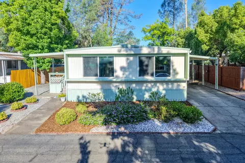 1221 E Cypress Ave, Redding, CA 96002 photo 3