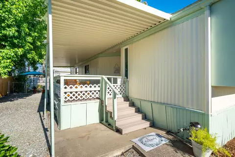 1221 E Cypress Ave, Redding, CA 96002 photo 6