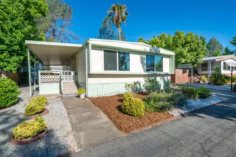1221 E Cypress Ave, Redding, CA 96002 photo 2