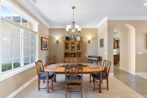 Dining - 892 Coggins St, Redding, CA 96003 photo 2 of 5