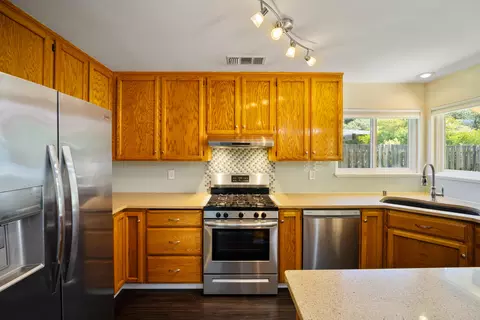 Kitchen - 3753 Canterbury Dr, Redding, CA 96002 photo 2 of 2
