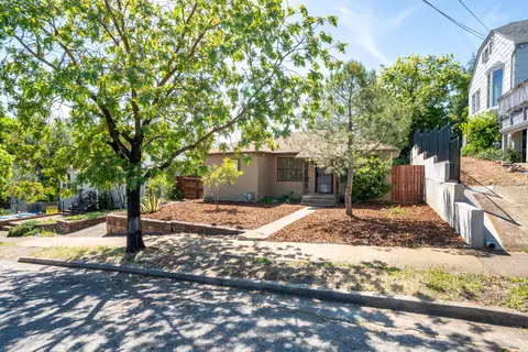 Exterior - 1342 Willis St, Redding, CA 96001 photo 1 of 5