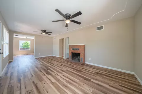 Living - 1342 Willis St, Redding, CA 96001 photo 4 of 5