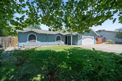Exterior - 1738 Almaden Dr, Redding, CA 96001 photo 10 of 10