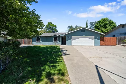 Exterior - 1738 Almaden Dr, Redding, CA 96001 photo 2 of 10