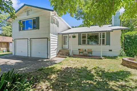 5039 Bidwell Rd, Redding, CA 96001