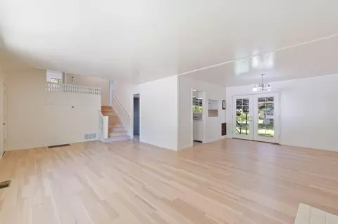 Living - 5039 Bidwell Rd, Redding, CA 96001 photo 3 of 4