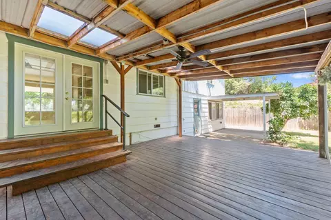 Exterior - 5039 Bidwell Rd, Redding, CA 96001 photo 3 of 10