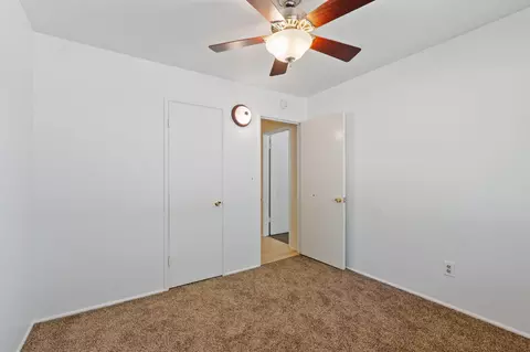 Bedroom - 5039 Bidwell Rd, Redding, CA 96001 photo 8 of 8