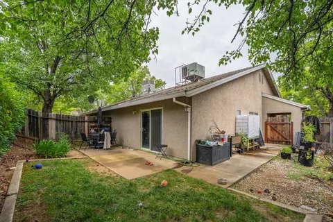Exterior - 4597 Lynbrook Loop, Redding, CA 96003 photo 3 of 9
